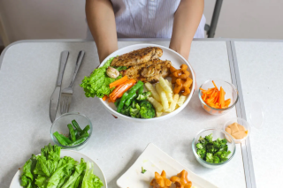 Cara Mengatur Porsi Makan Seimbang Tanpa Harus Menghitung Kalori